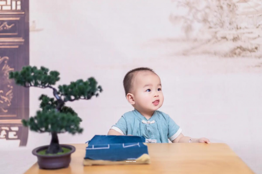 眉山宝宝喊肚子疼怎么回事